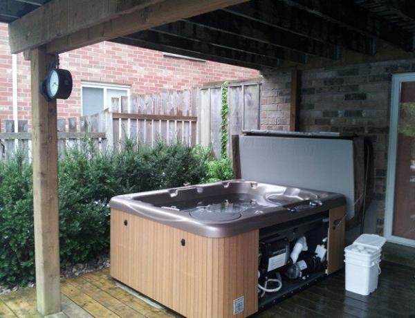 How To Prepare Your Beachcomber Hot Tub For Cold Weather | Canadian ...